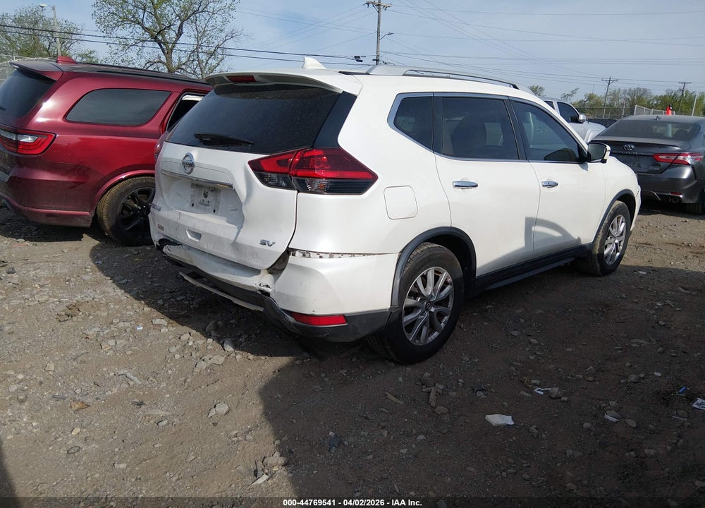 2018 NISSAN ROGUE SV VIN: 5N1AT2MT0JC715562