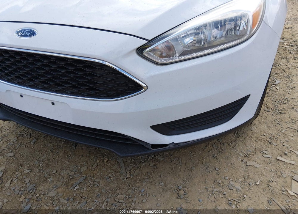 2015 FORD FOCUS VIN: 1FADP3K29FL213152