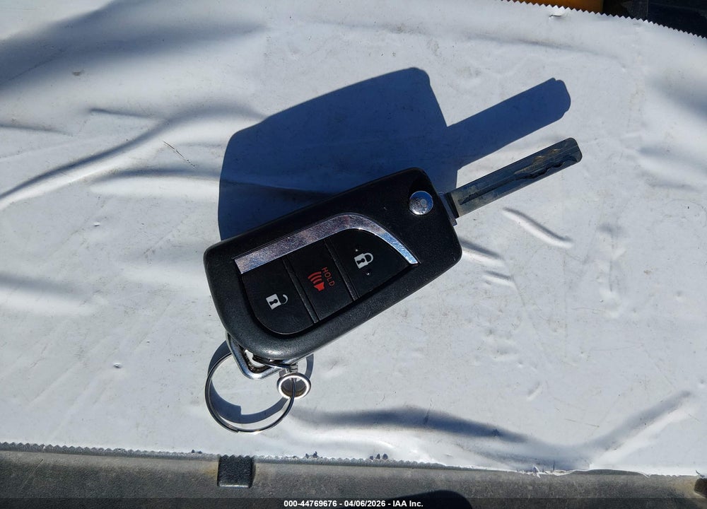 2019 TOYOTA RAV4 LE VIN: JTMG1RFV0KJ011242