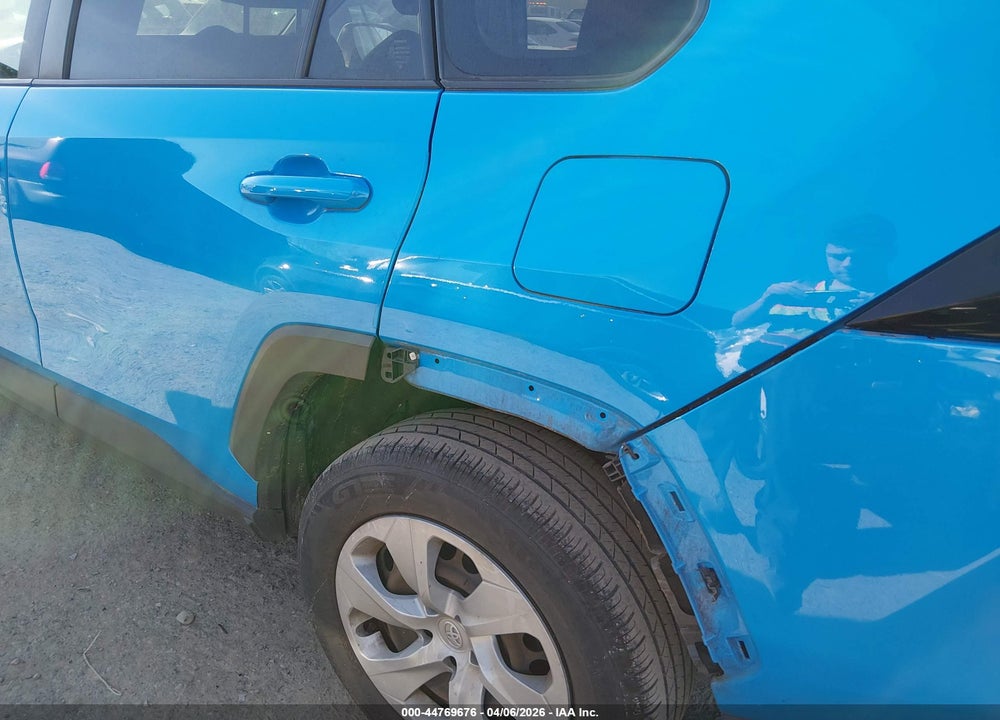 2019 TOYOTA RAV4 LE VIN: JTMG1RFV0KJ011242