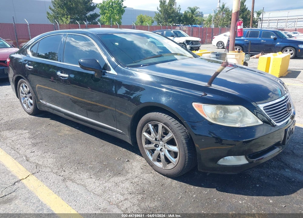 2008 LEXUS LS 460 VIN: JTHBL46F185073703