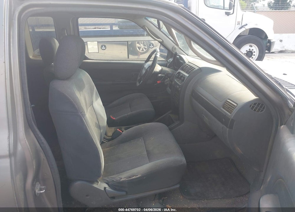 2004 NISSAN FRONTIER XE VIN: 1N6DD26TX4C459704