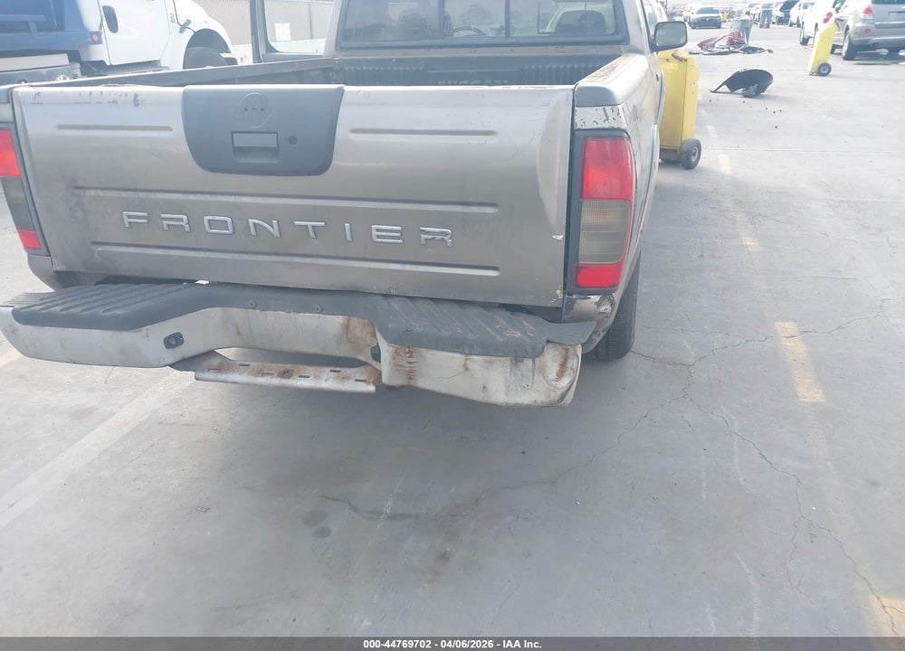 2004 NISSAN FRONTIER XE VIN: 1N6DD26TX4C459704