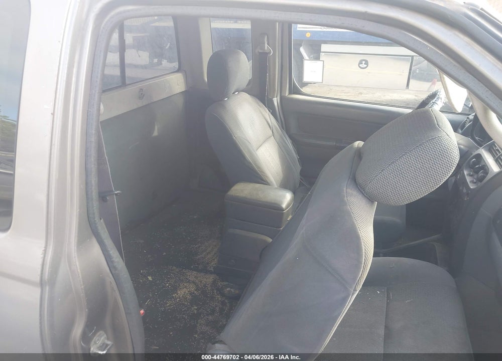 2004 NISSAN FRONTIER XE VIN: 1N6DD26TX4C459704