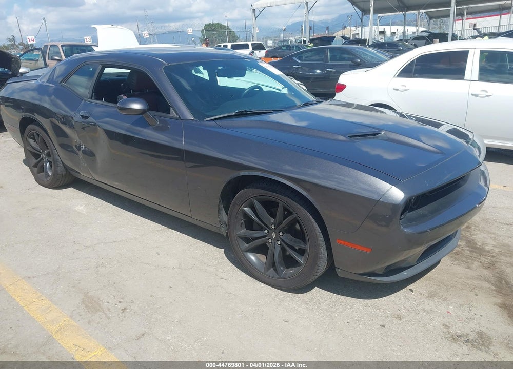 2018 DODGE CHALLENGER SXT VIN: 2C3CDZAG1JH270504