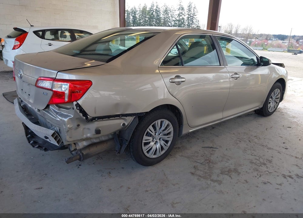 2014 TOYOTA CAMRY LE VIN: 4T1BF1FK7EU464212
