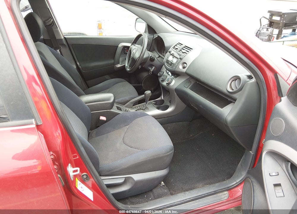 2006 TOYOTA RAV4 SPORT VIN: JTMBD32V566002386