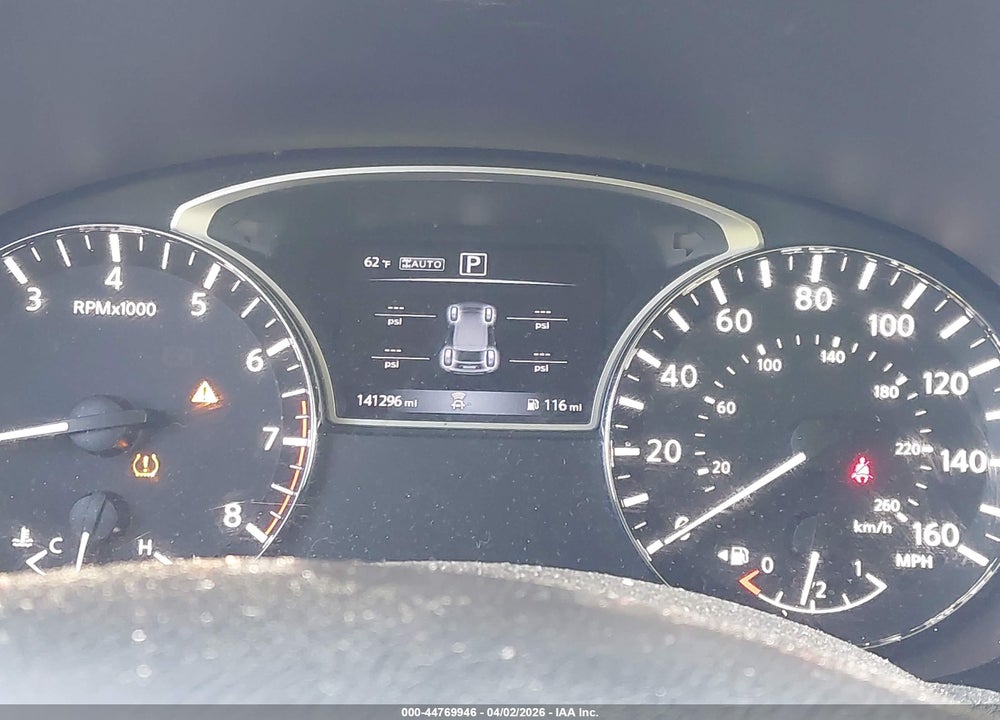 2018 NISSAN PATHFINDER SV VIN: 5N1DR2MM7JC661441