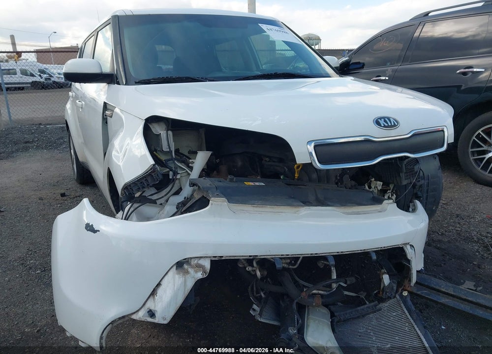 2014 KIA SOUL VIN: KNDJN2A29E7746365