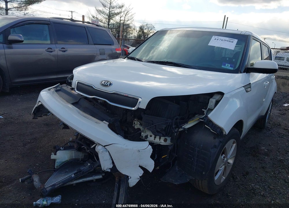 2014 KIA SOUL VIN: KNDJN2A29E7746365
