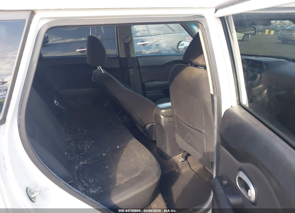 2014 KIA SOUL VIN: KNDJN2A29E7746365