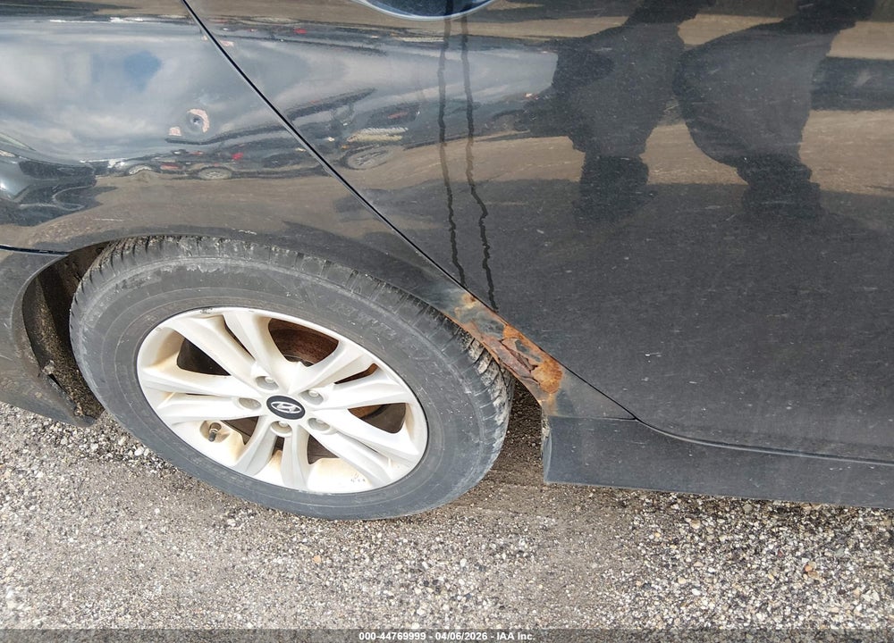 2014 HYUNDAI SONATA GLS VIN: 5NPEB4ACXEH945547