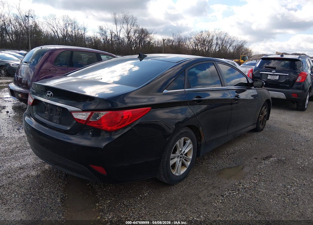 2014 HYUNDAI SONATA GLS VIN: 5NPEB4ACXEH945547