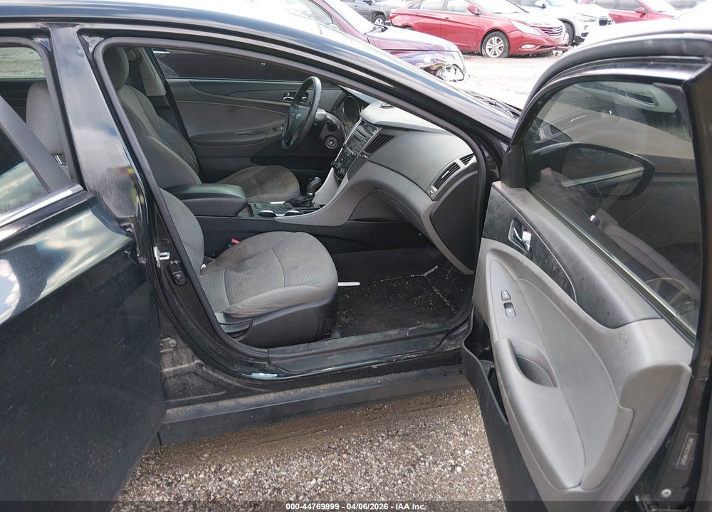 2014 HYUNDAI SONATA GLS VIN: 5NPEB4ACXEH945547
