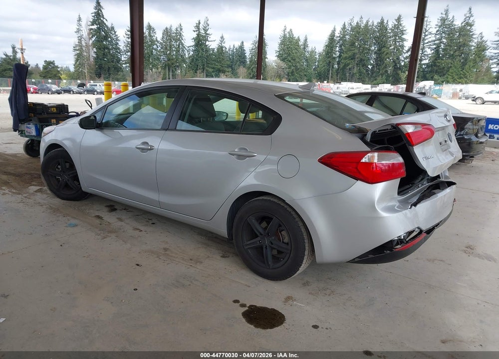 2015 KIA FORTE LX VIN: KNAFK4A62F5395399