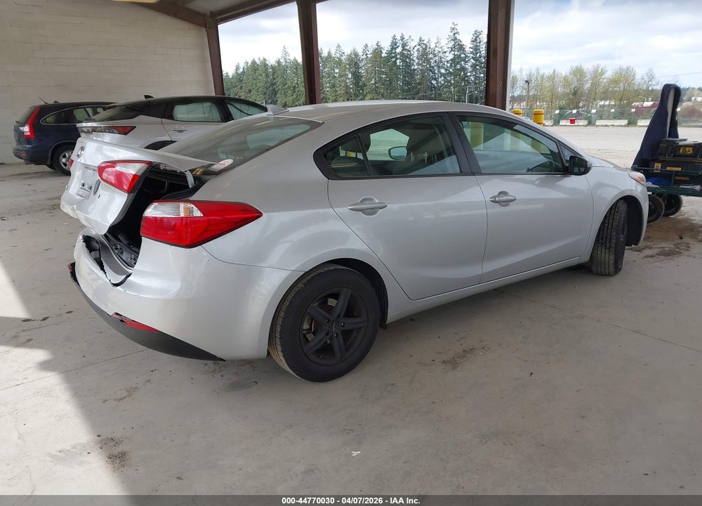 2015 KIA FORTE LX VIN: KNAFK4A62F5395399