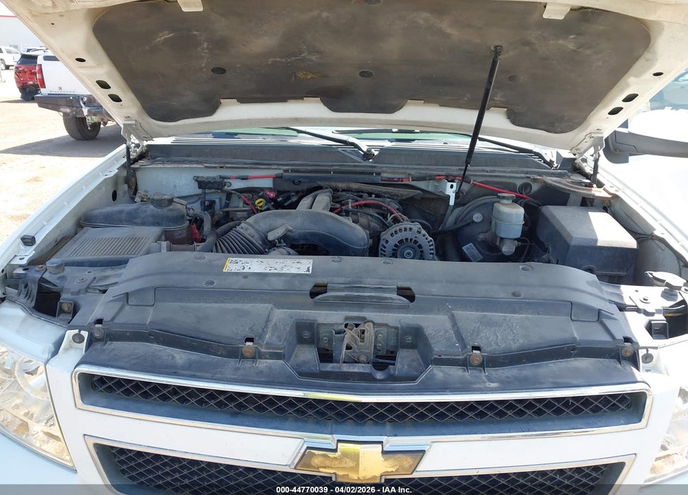 2007 CHEVROLET SUBURBAN 1500 LT VIN: 1GNFC16J87R217400