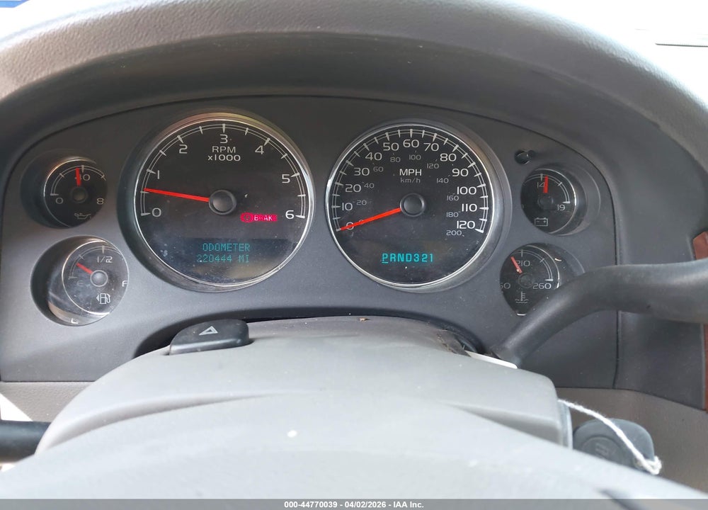 2007 CHEVROLET SUBURBAN 1500 LT VIN: 1GNFC16J87R217400