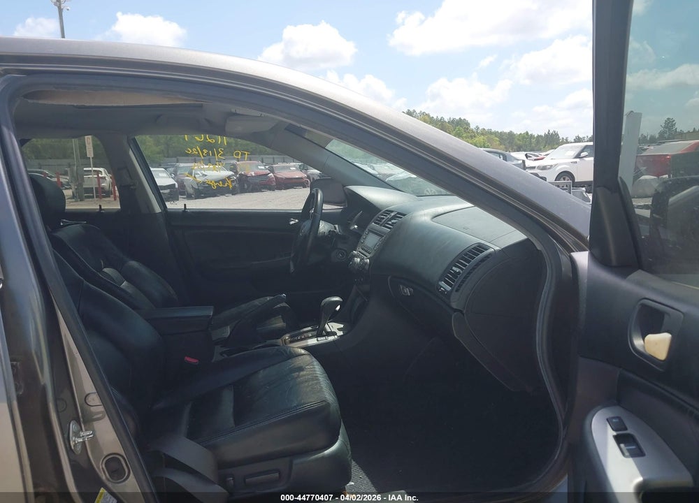 2006 HONDA ACCORD 3.0 EX VIN: 1HGCM66516A035223