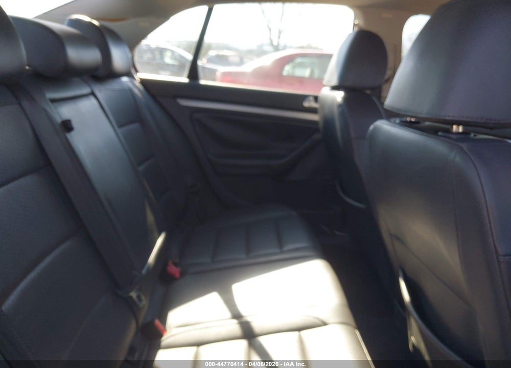 2008 VOLKSWAGEN JETTA SE VIN: 3VWRZ71K98M147431