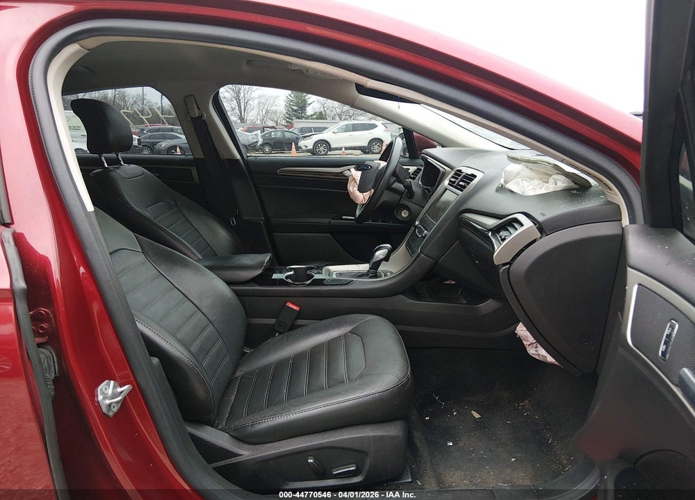 2015 FORD FUSION SE VIN: 3FA6P0HDXFR167140