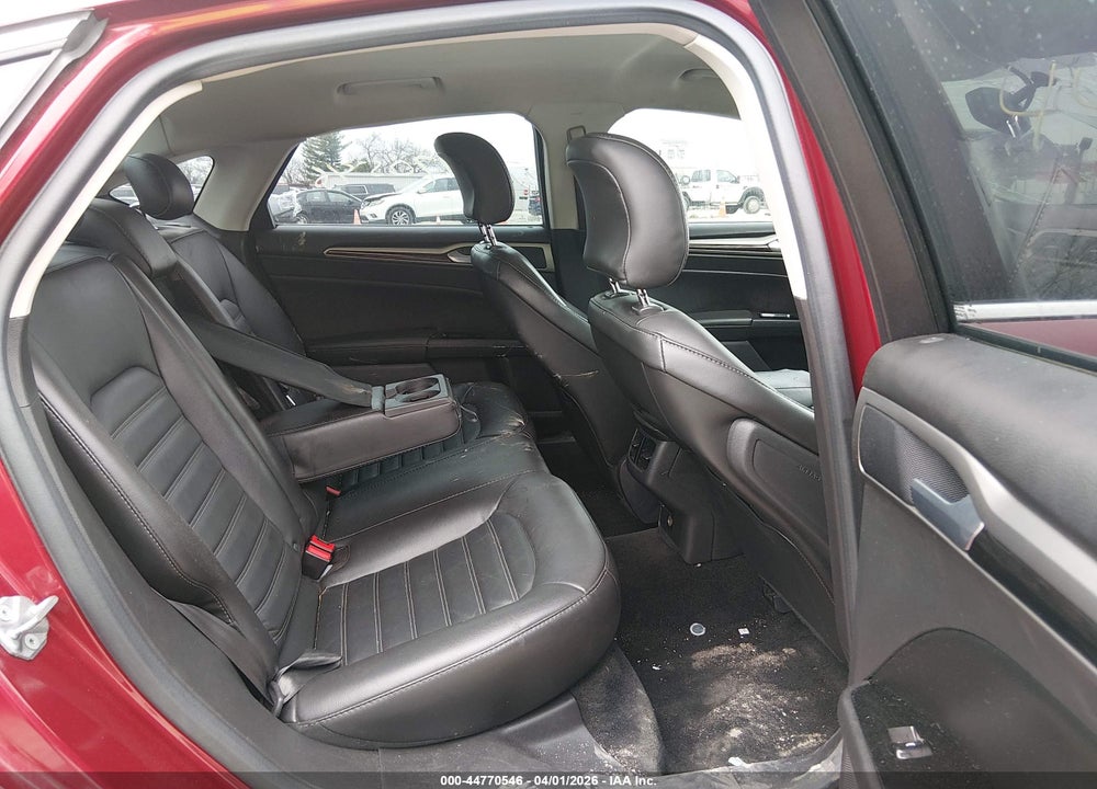 2015 FORD FUSION SE VIN: 3FA6P0HDXFR167140