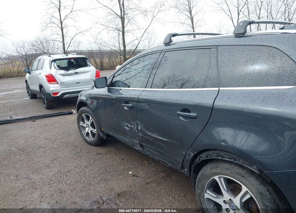 2013 VOLVO XC60 T6/T6 PLATINUM/T6 PREMIER PLUS/T6 R-DESIGN/T6 R-DESIGN PLATINUM/T6 R-DESIGN PREMIER PLUS VIN: YV4902DZ6D2418470