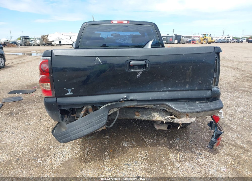 2004 CHEVROLET SILVERADO 1500 WORK TRUCK VIN: 1GCEK19V04Z323227