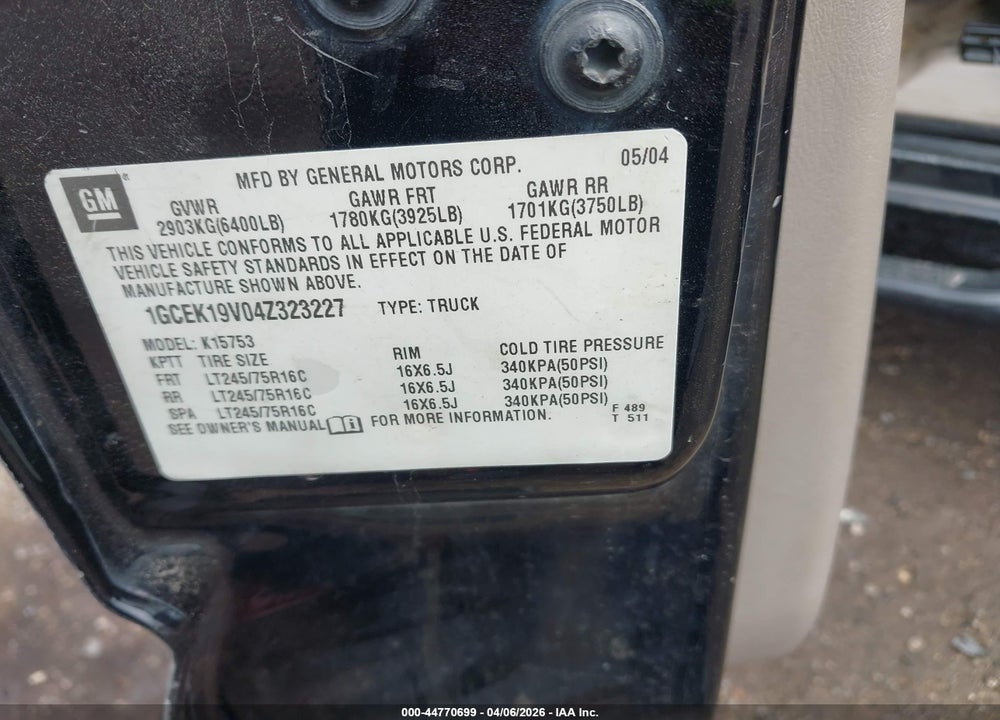 2004 CHEVROLET SILVERADO 1500 WORK TRUCK VIN: 1GCEK19V04Z323227