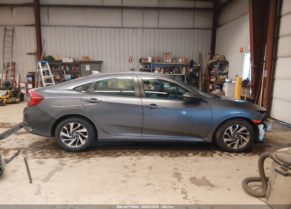 2018 HONDA CIVIC SEDAN VIN: 19XFC2F71JE205093