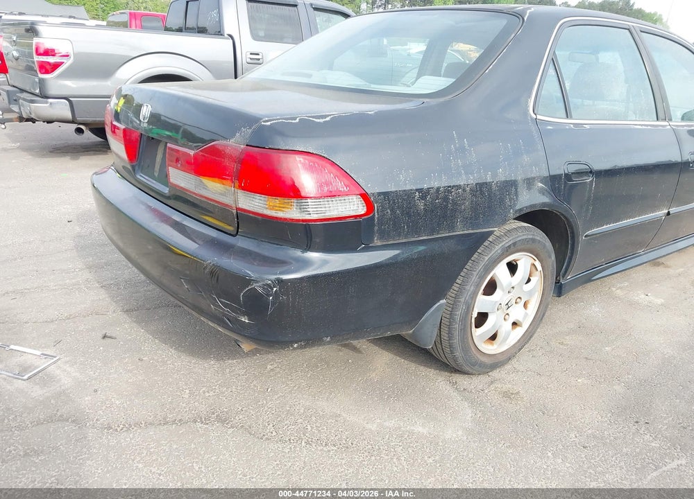 2001 HONDA ACCORD 2.3 EX VIN: 1HGCG66821A038531