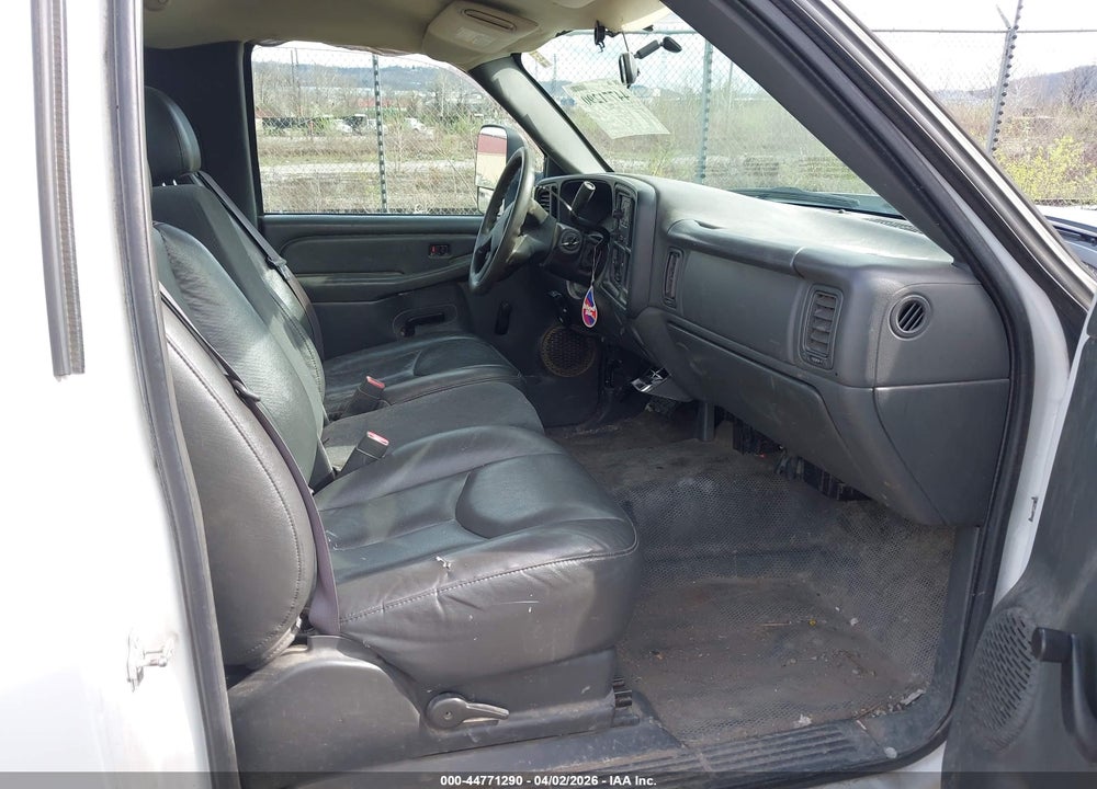 2007 CHEVROLET SILVERADO 2500HD CLASSIC WORK TRUCK VIN: 1GBHC24UX7E173769