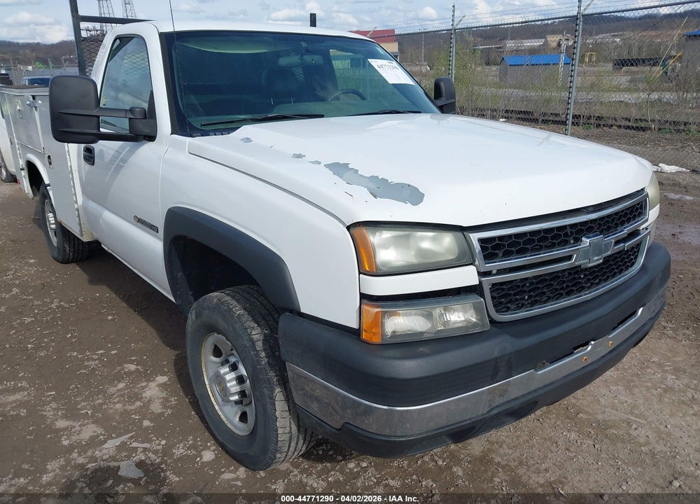 2007 CHEVROLET SILVERADO 2500HD CLASSIC WORK TRUCK VIN: 1GBHC24UX7E173769