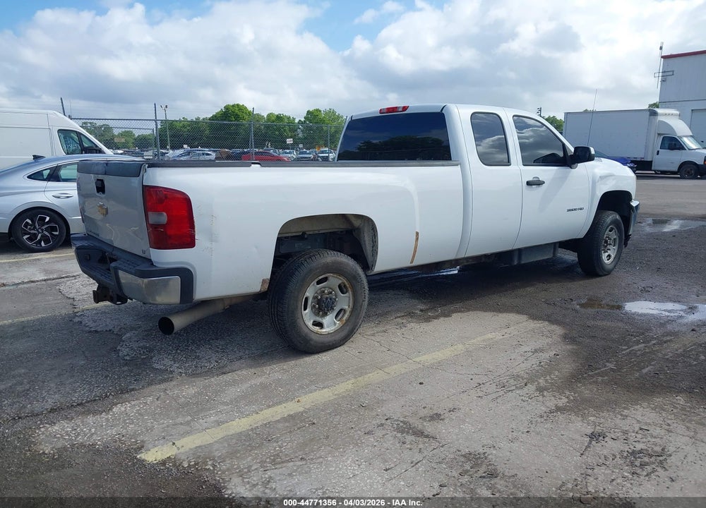 2013 CHEVROLET SILVERADO 3500HD WORK TRUCK VIN: 1GC5CZC86DZ196823