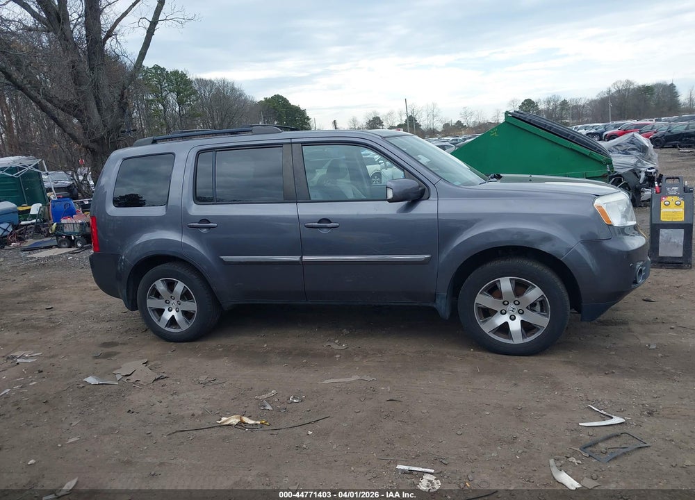2015 HONDA PILOT TOURING VIN: 5FNYF4H95FB036966