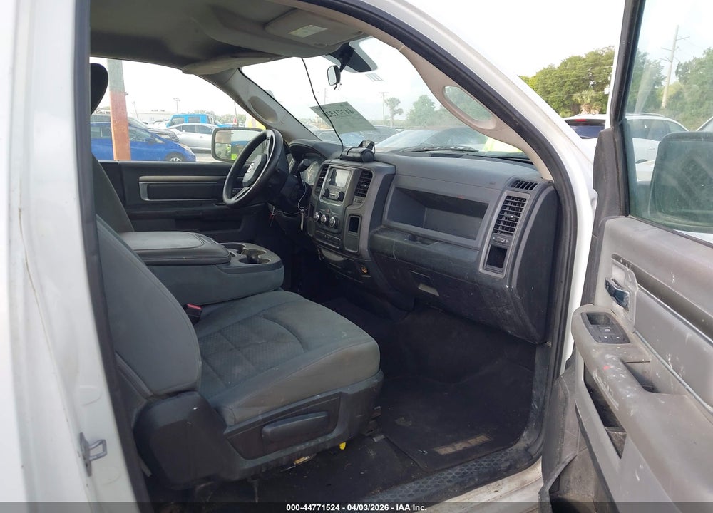 2014 RAM 1500 ST VIN: 3C6JR6DT0EG140142