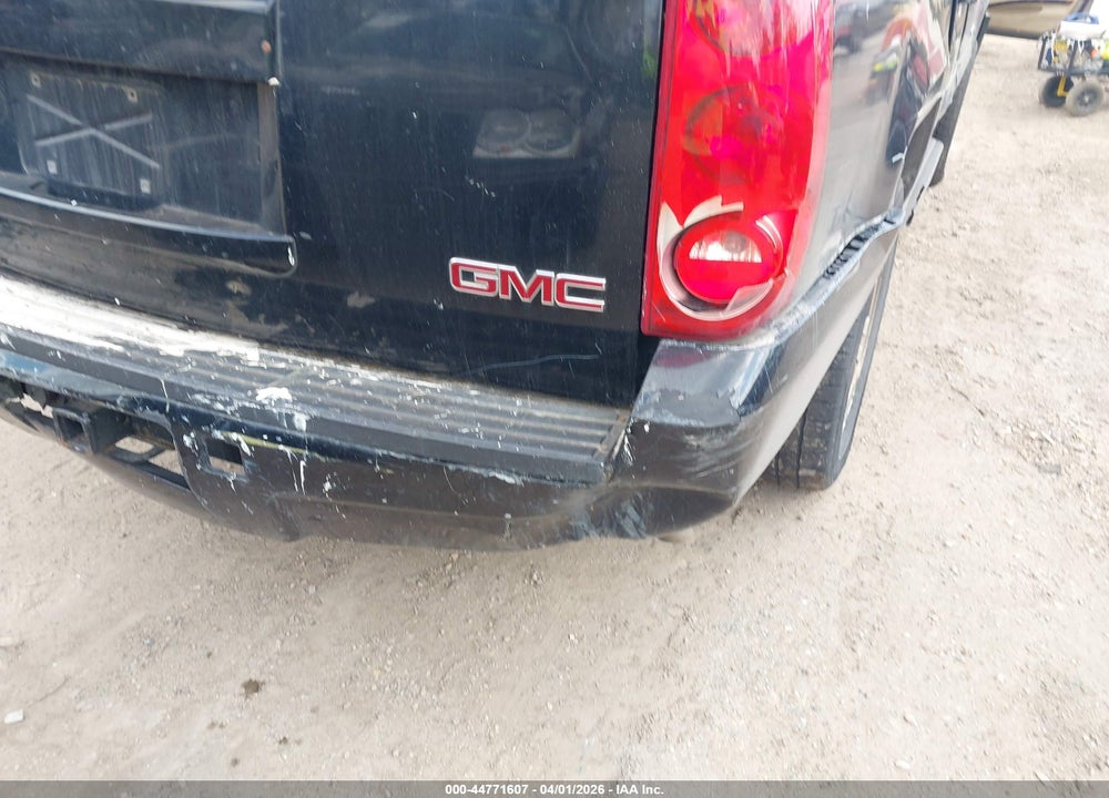 2007 GMC YUKON XL 1500 SLT VIN: 1GKFC16J87R258557