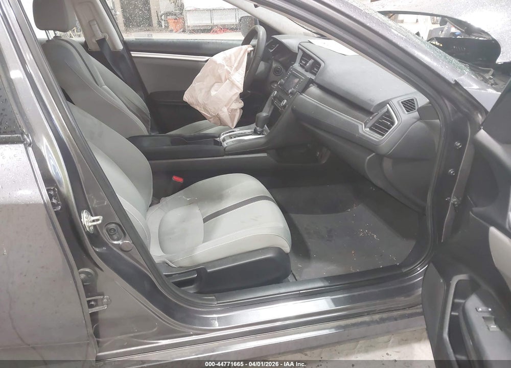 2019 HONDA CIVIC LX VIN: 2HGFC2F68KH574130