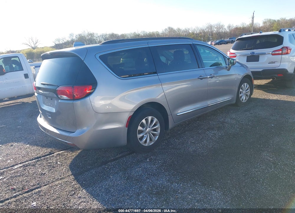 2017 CHRYSLER PACIFICA TOURING-L VIN: 2C4RC1BG2HR515548