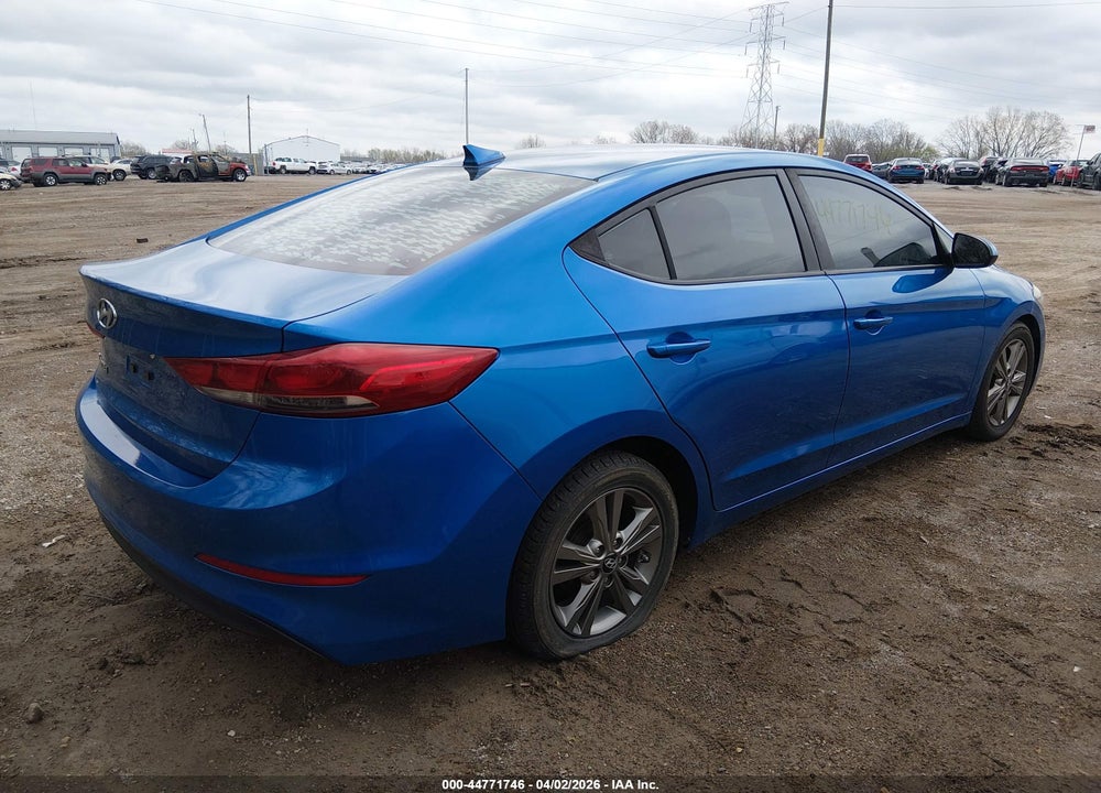 2017 HYUNDAI ELANTRA SE VIN: 5NPD84LF3HH137594