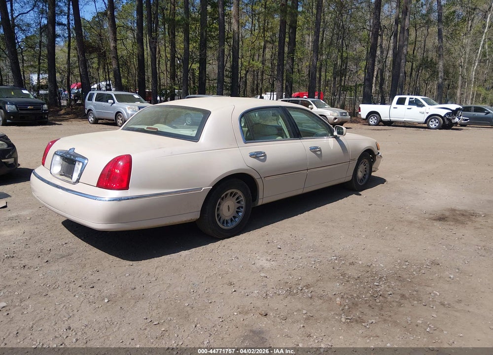 2001 LINCOLN TOWN CAR CARTIER VIN: 1LNHM83W91Y633276