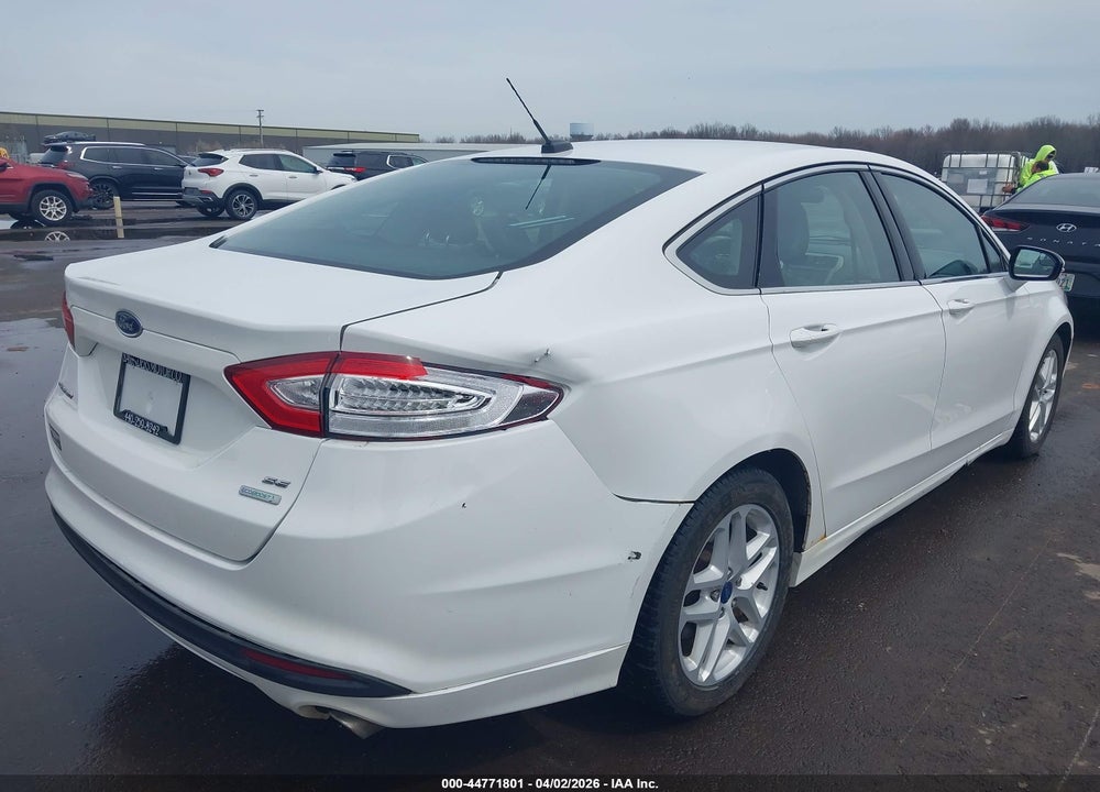 2015 FORD FUSION SE VIN: 3FA6P0HD5FR232346
