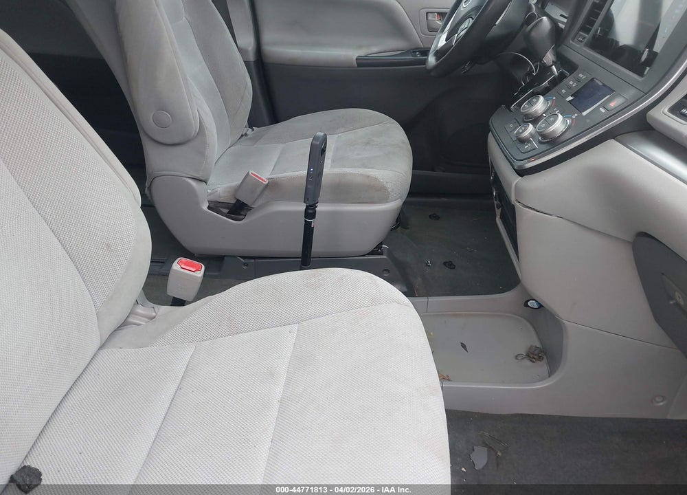 2017 TOYOTA SIENNA L 7 PASSENGER VIN: 5TDZZ3DC8HS797044