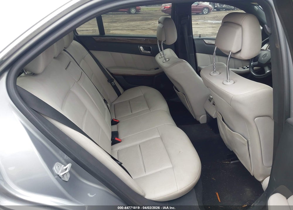 2011 MERCEDES-BENZ E 350 VIN: WDDHF5GB5BA386956