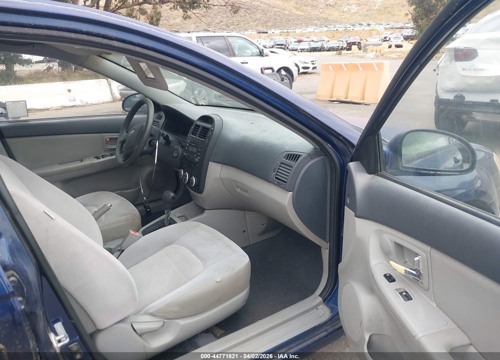 2008 KIA SPECTRA EX VIN: KNAFE122085583696