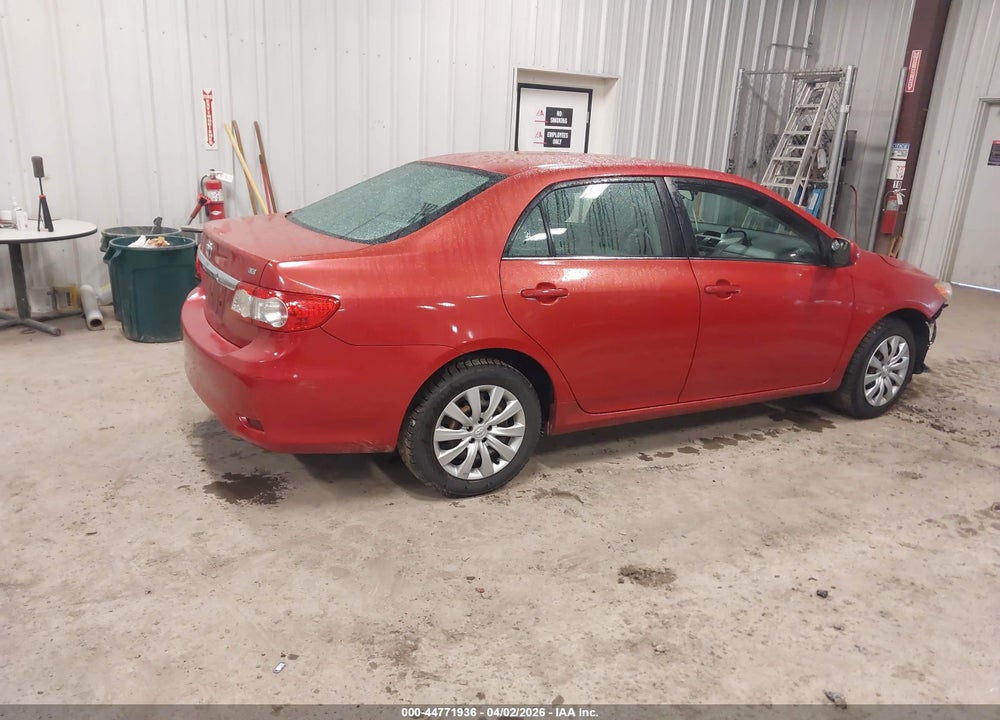 2013 TOYOTA COROLLA LE VIN: 2T1BU4EE7DC943748