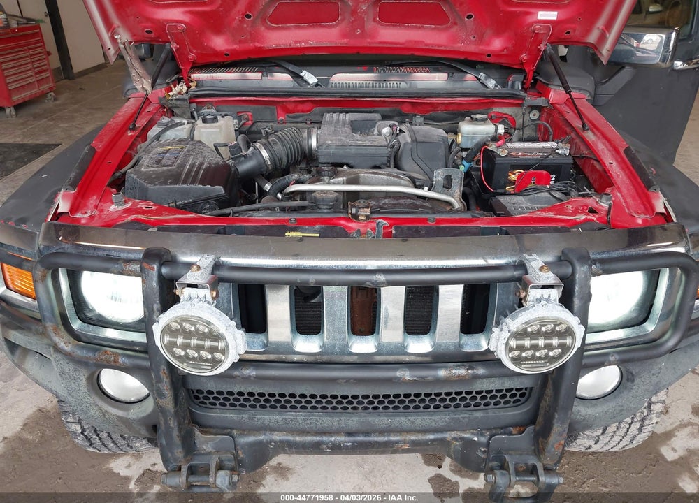 2007 HUMMER H3 SUV VIN: 5GTDN13E578198157