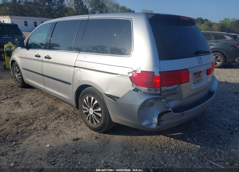 2010 HONDA ODYSSEY LX VIN: 5FNRL3H20AB021715