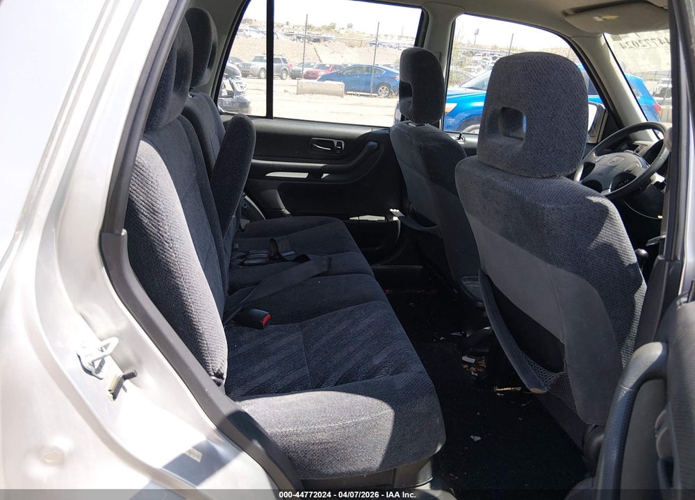 1999 HONDA CR-V LX VIN: JHLRD1746XC016225