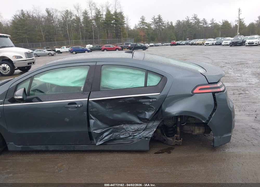 2013 CHEVROLET VOLT VIN: 1G1RB6E49DU142743